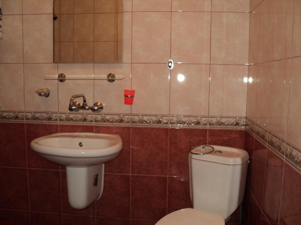 Meni Apartments And Guest Rooms Sozopol Extérieur photo