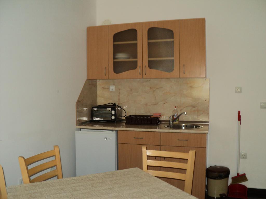 Meni Apartments And Guest Rooms Sozopol Extérieur photo