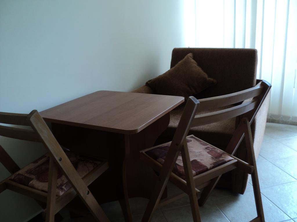 Meni Apartments And Guest Rooms Sozopol Extérieur photo
