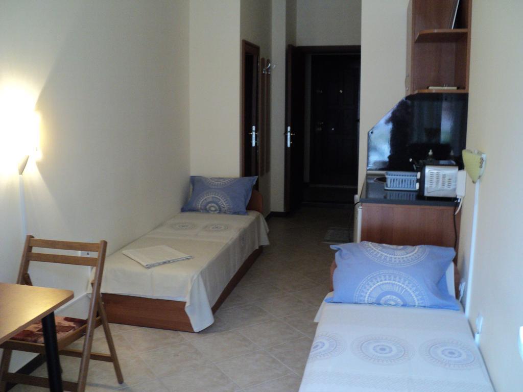 Meni Apartments And Guest Rooms Sozopol Extérieur photo
