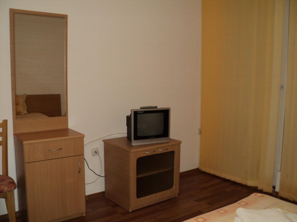 Meni Apartments And Guest Rooms Sozopol Extérieur photo