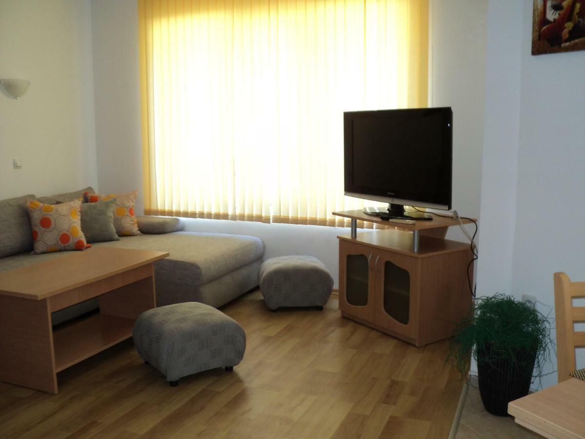 Meni Apartments And Guest Rooms Sozopol Extérieur photo